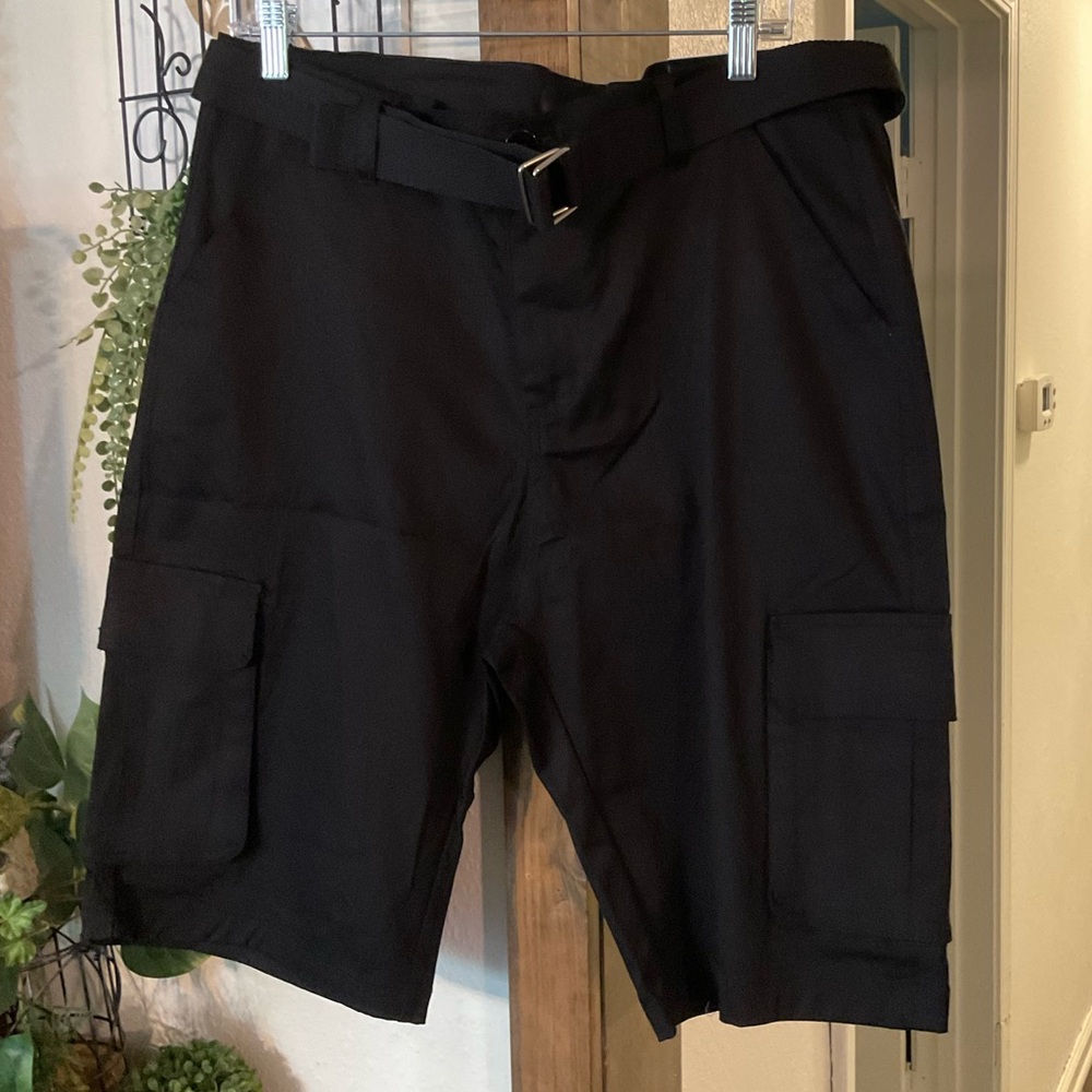 NWT BLU ROCK Black Cargo Shorts for Men